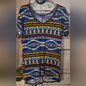 Women's SWEET CLAIRE Aztec Southwestern Style Vneck Top Sz. Large Shirt EUC!